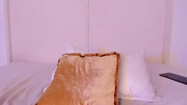 Sofi glow online show from 28, 4, 2026