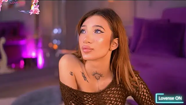 Snapshot of SiennaJayden chatting on 25, 10, 2025 SiennaJayden online show from 25, 10, 2025