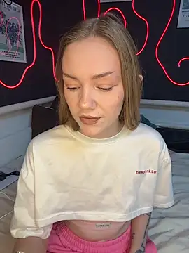 MilaMoone online show from 17, 2, 2026