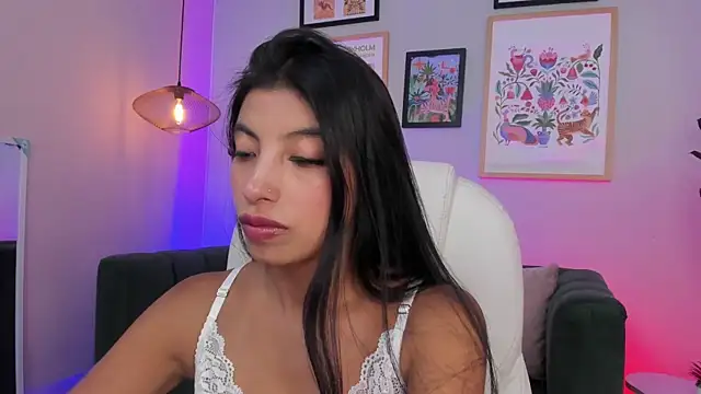 Tiffany Low online show from 4, 7, 2026
