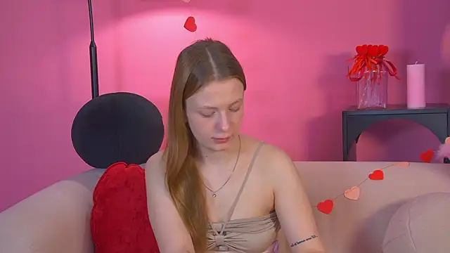 BeatriceBinoche online show from 13, 2, 2026