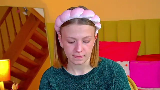 BeatriceBinoche online show from 22, 4, 2026