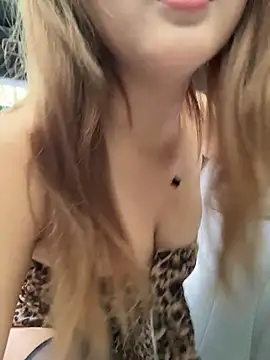 yuki june online show from 26, 4, 2026