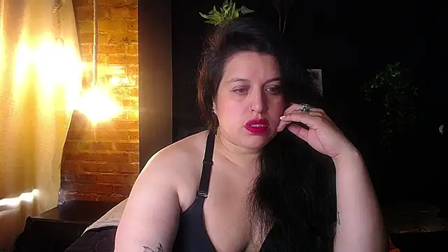 Andrea secret  online show from 6, 4, 2026