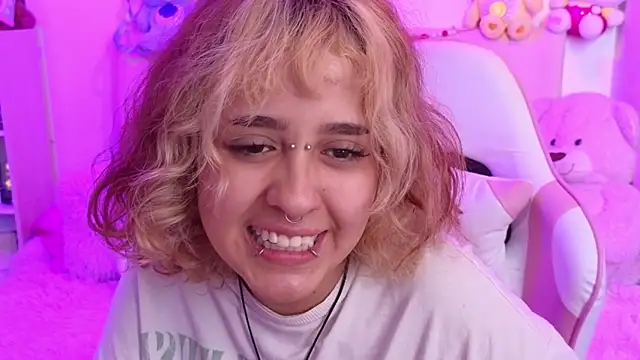 NekoWaifu online show from 7, 3, 2026