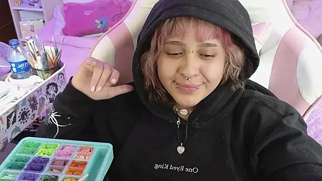 NekoWaifu online show from 29, 4, 2026