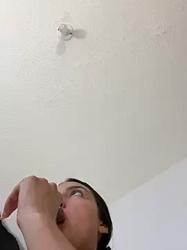 MiaKane99 online show from 22, 4, 2026