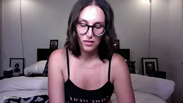 Snapshot of annmarieferrara chatting on 7, 5, 2026 annmarieferrara online show from 7, 5, 2026