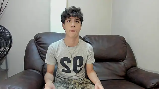 Snapshot of Xam_Collen chatting on 27, 10, 2025 Xam Collen online show from 27, 10, 2025