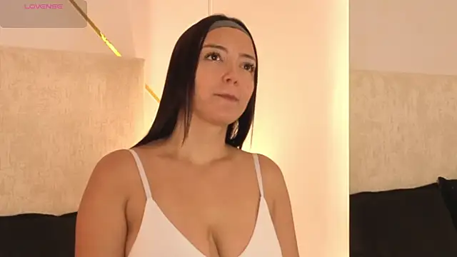 Megan-8 online show from 18, 4, 2026