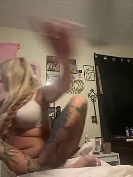 tattoobarbiexox online show from 14, 10, 2025