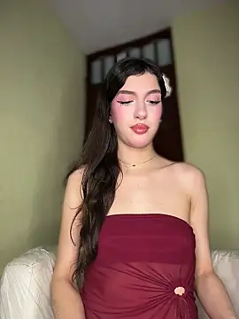 Emily-hottson online show from 13, 6, 2026