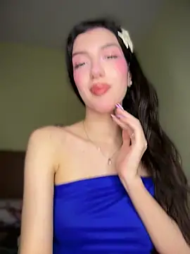 Emily-hottson online show from 5, 7, 2026