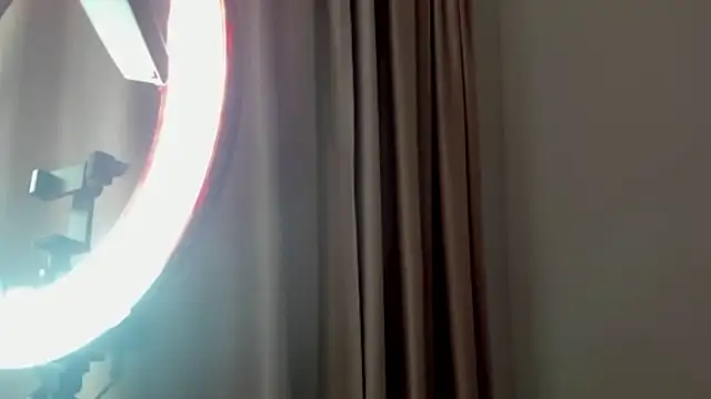 Biscuit oliva online show from 23, 9, 2025