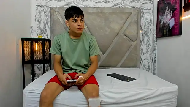 Logan Jhonson online show from 1, 11, 2025