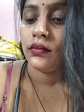 Jasmine Januja online show from 5, 6, 2026