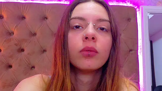 CoraVex online show from 24, 4, 2026