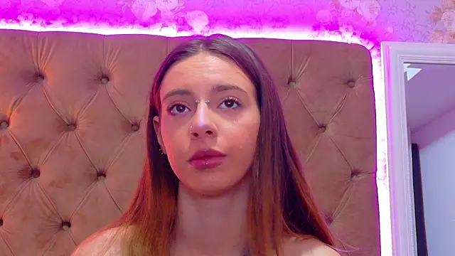 CoraVex online show from 25, 4, 2026