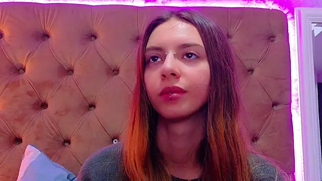 CoraVex online show from 27, 4, 2026