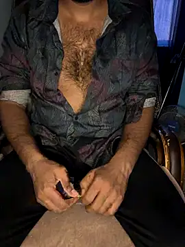 yourhoneyx1 online show from 4, 11, 2025