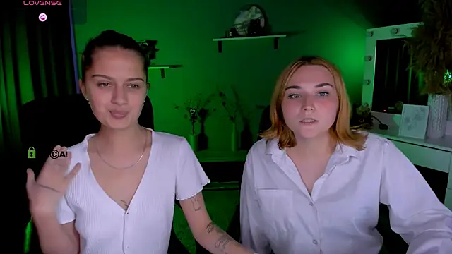 Snapshot of casey_meow_ chatting on 22, 9, 2025 casey meow online show from 22, 9, 2025