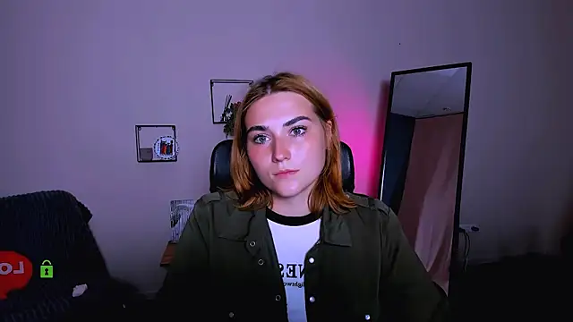 Snapshot of casey_meow_ chatting on 26, 9, 2025 casey meow online show from 26, 9, 2025