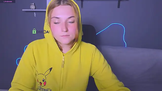 Snapshot of casey_meow_ chatting on 29, 9, 2025 casey meow online show from 29, 9, 2025