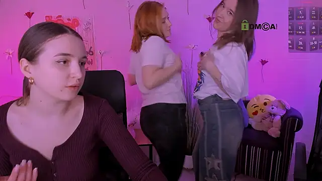 Snapshot of casey_meow_ chatting on 8, 3, 2026 casey meow online show from 8, 3, 2026