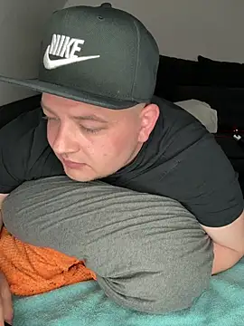 xXLustMolchXx online show from 3, 10, 2025