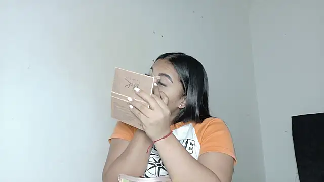 Natashaparker   online show from 22, 4, 2026