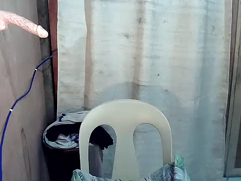 Snapshot of Nikah_loves_u chatting on 17, 12, 2025 Nikah loves u online show from 17, 12, 2025