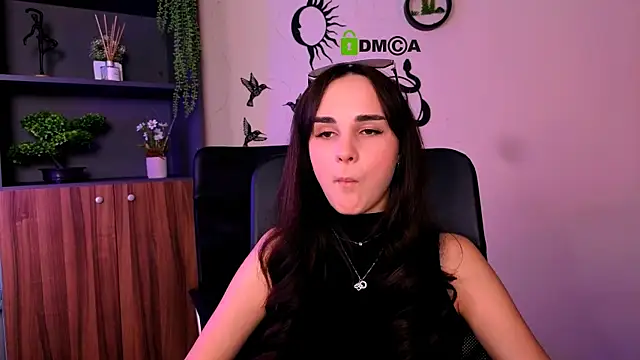 ariana ross7 online show from 10, 7, 2026