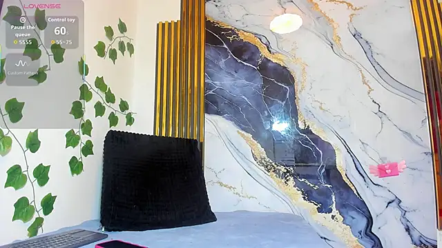 brittanyy20 online show from 7, 10, 2025