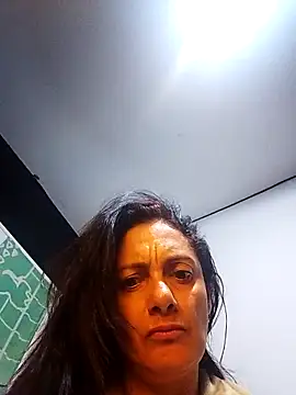 dulcefanny online show from 25, 4, 2026