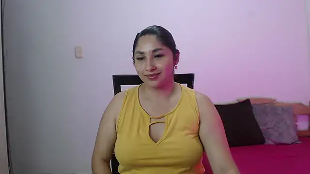 Snapshot of Gia_Dior chatting on 28, 11, 2025 Gia Dior online show from 28, 11, 2025