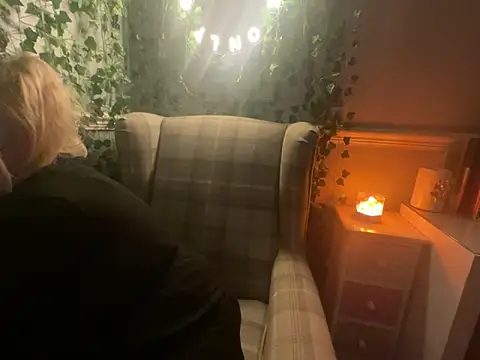 Snapshot of BonnyDesire chatting on 21, 11, 2025 BonnyDesire online show from 21, 11, 2025