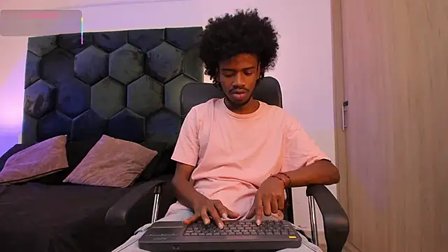 AllexJacob online show from 24, 4, 2026