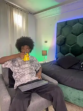 AllexJacob online show from 28, 7, 2026