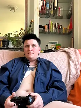 Snapshot of captaine_pioupiou chatting on 18, 9, 2025 captaine pioupiou online show from 18, 9, 2025