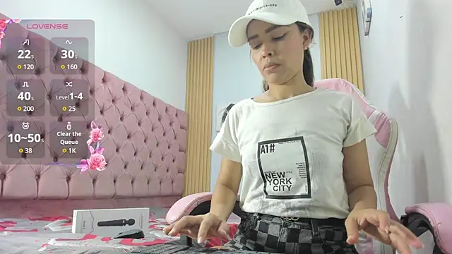 Naomis 35 online show from 12, 3, 2026