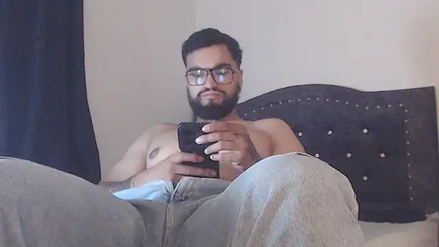 Chrys harris77 online show from 11, 4, 2026