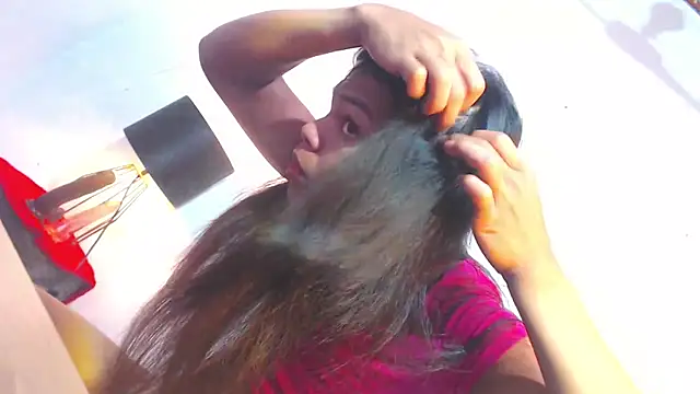 kynthy bitchy online show from 4, 12, 2025