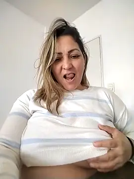 Lunita86 online show from 27, 4, 2026