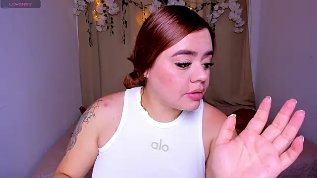 isabella arias2 online show from 21, 4, 2026