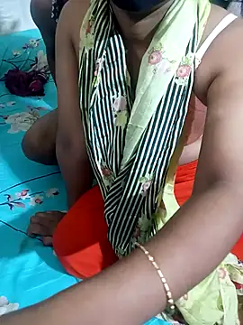 Cute Couple59 online show from 24, 9, 2025