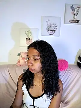 Suzanelee1 online show from 7, 10, 2025