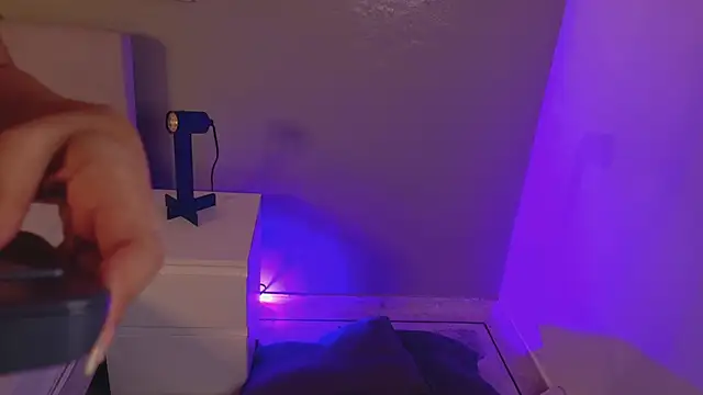 KeendraFox  online show from 26, 11, 2025