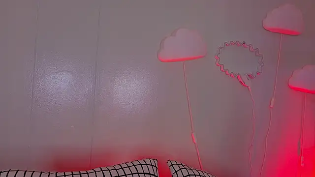 KeendraFox  online show from 25, 4, 2026