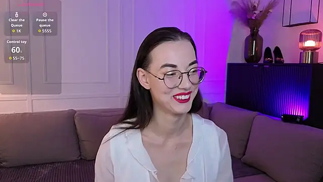 EmmaJakson online show from 23, 9, 2025