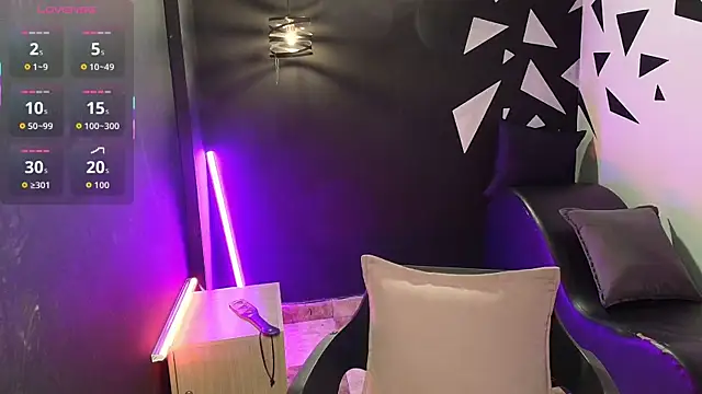 AgataThompson  online show from 22, 11, 2025